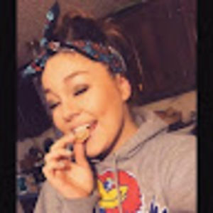 Meet your Posher, Desiree